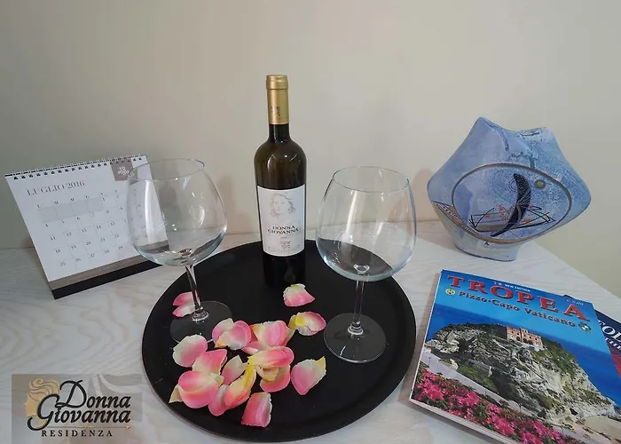 Residenza Donna Giovanna Πανσιόν Tropea