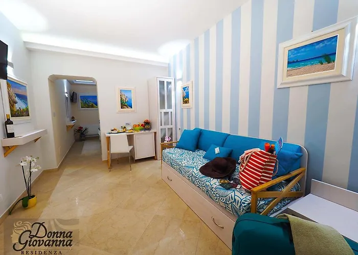 Residenza Donna Giovanna 4*