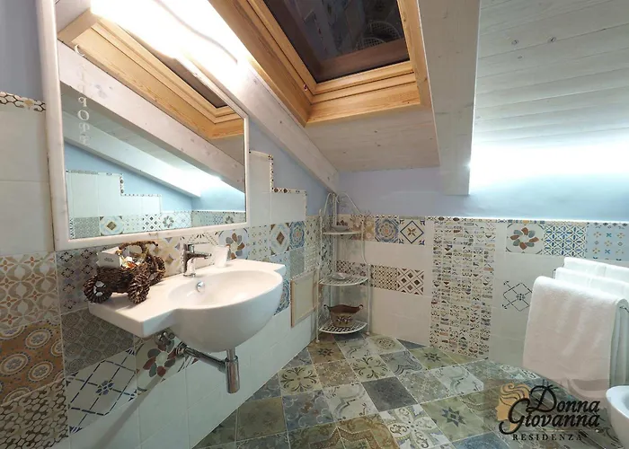 Residenza Donna Giovanna 4*