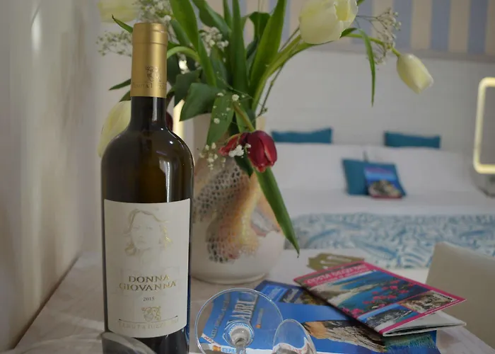 Residenza Donna Giovanna Πανσιόν 4*