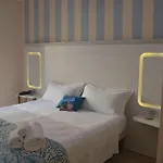 Residenza Donna Giovanna 4*