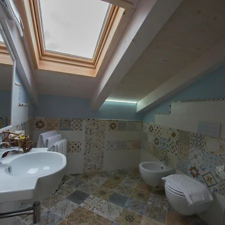 Residenza Donna Giovanna Гостевой дом 4*