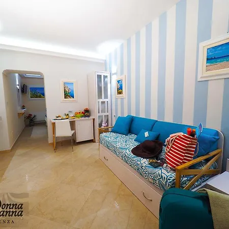Residenza Donna Giovanna 3*