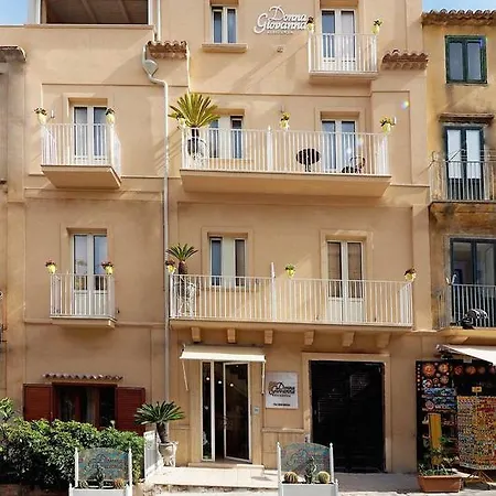 Residenza Donna Giovanna Affittacamere Tropea