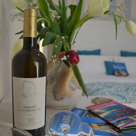 Residenza Donna Giovanna Гостевой дом 4*