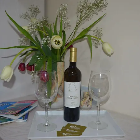 Residenza Donna Giovanna 4*