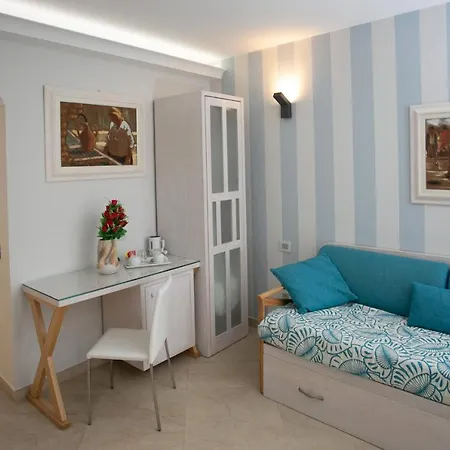 Гостевой дом Residenza Donna Giovanna 4*