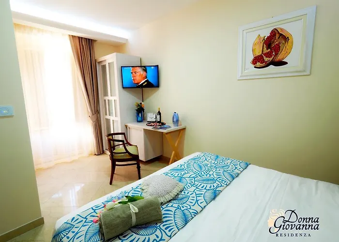 Residenza Donna Giovanna 招待所 特罗佩阿