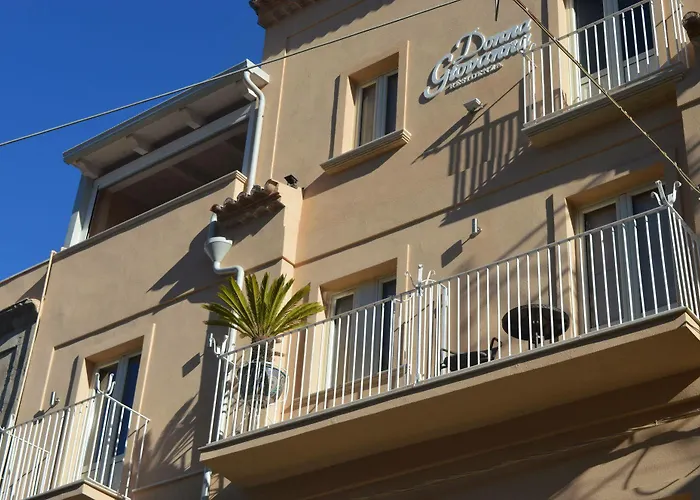 Residenza Donna Giovanna 特罗佩阿